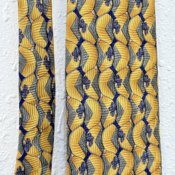 ROBERT TALBOTT Studio Men's Silk Necktie USA Designer Geometric Yellow Blue GUC - Picture 1 of 8